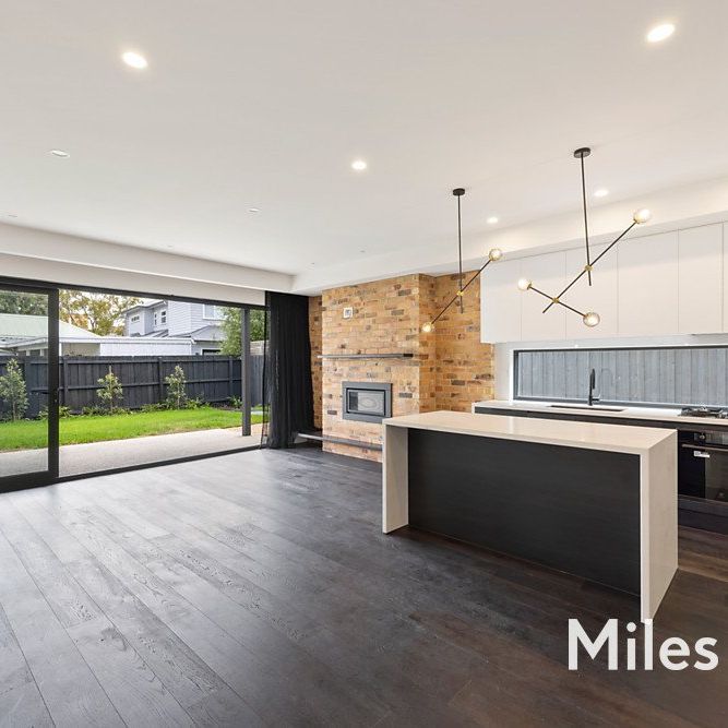 13b Myrtle Street, Ivanhoe - Photo 1