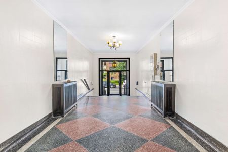 5010 MacDonald, 2-Bedroom Apartment for Rent - Photo 2