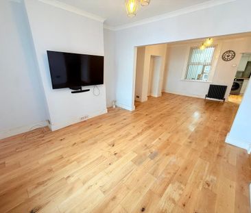 2 bedroom terraced house to rent - Photo 3