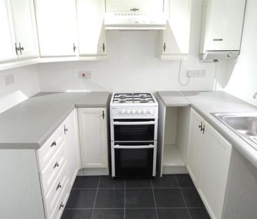 2 bedroom terraced house to rent - Photo 6