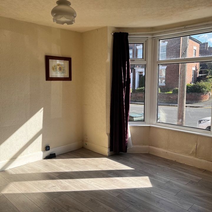 3 Bed Terraced House, Allesley Old Road, CV5 - Photo 1