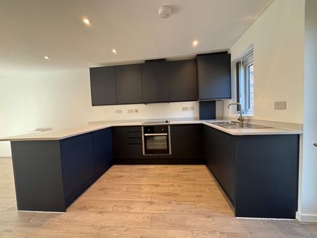 2 Bed End Terrace, Furlong Way, M6 - Photo 4