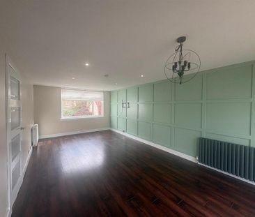 3 bedroom end of terrace house to rent - Photo 2