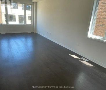 21 PRINCE PHILIP BOULEVARD - Photo 1