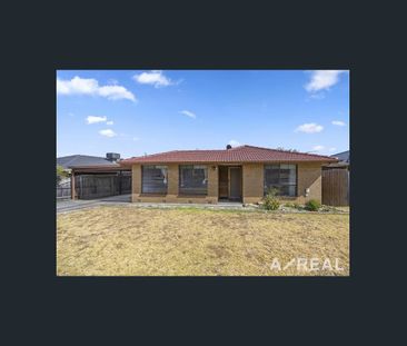 Welcome to 21 Strickland Avenue! - Photo 4