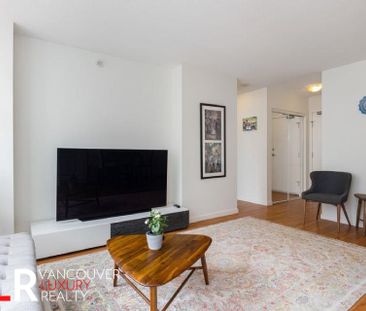 Condo in Downtown Vancouver, BC - Photo 2
