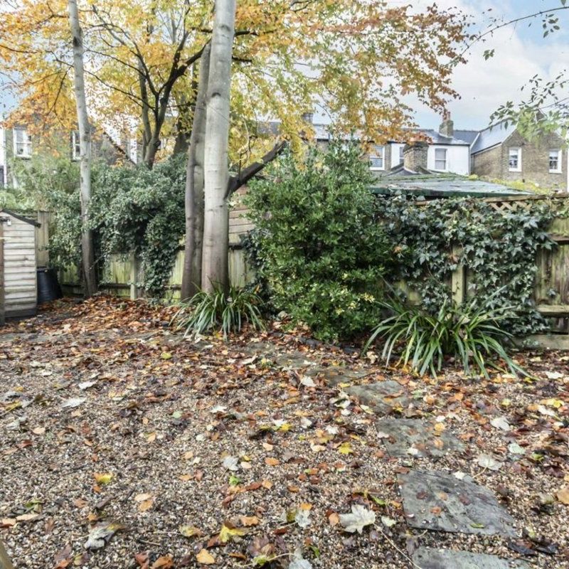 Grosvenor Road, W4, London - Photo 1