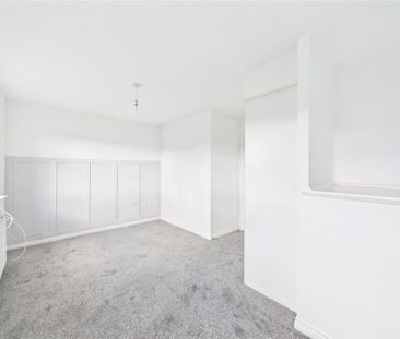 3 bedroom end of terrace house to rent - Photo 1