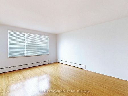 For Lease - 9901 Yonge Street Unit# 3, Richmond Hill, Ontario - Photo 4