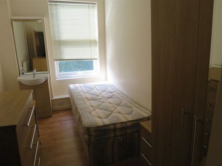 Cowley Road, Oxford, Oxford - Photo 2