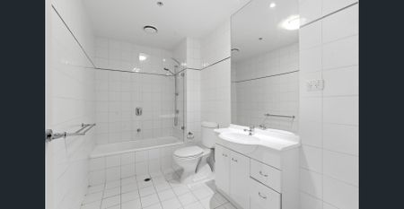 Spectacular Entertainers Penthouse - Photo 5