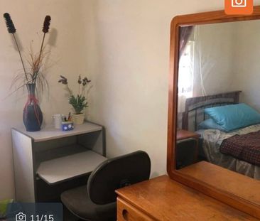 Stafford Heights - Photo 4