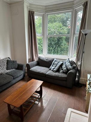 8 bedroom house to rent - Photo 1