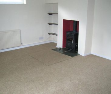 3 bedroom detached house to rent - Photo 3