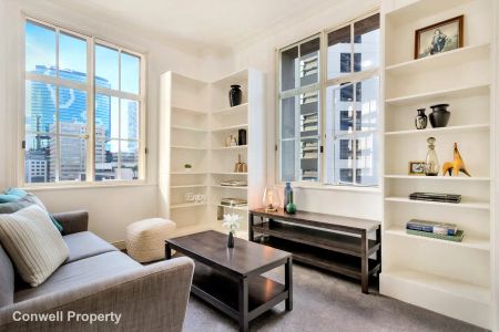 “TOP FLOOR REFURISHED HERITAGE APARTMENT in the HEART OF BRISBANE CITY” - Photo 5