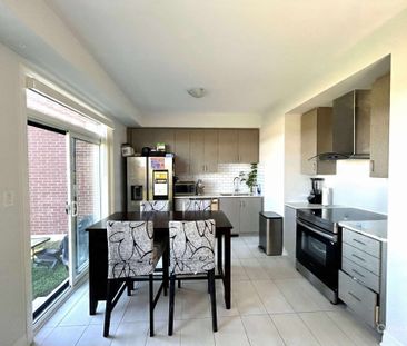 For Lease - 129 Union Boulevard, Wasaga Beach, Ontario - Photo 1