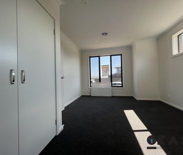 1 Byrock Street, Truganina, Vic 3029 - Photo 5