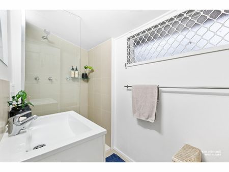 226 Denham Street, The Range - Photo 3
