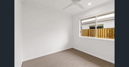 BRAND NEW SPACIOUS AND STYLISH 4 BEDROOM FAMILY HOME WITH DOUBLE AIR CON! - Photo 2