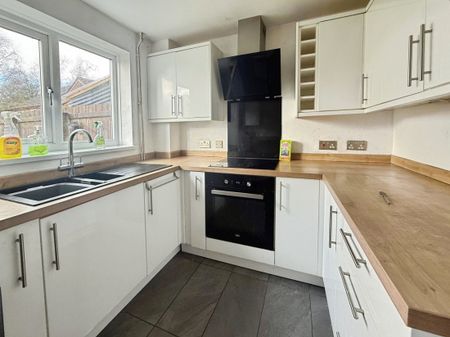 Davis Avenue, Bryncethin, BRIDGEND - Photo 5