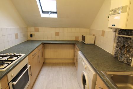 £850 PCM, One Bedroom Second Floor Flat in Penarth Road, Grangetown, Cardiff, CF11 6FR - Photo 4