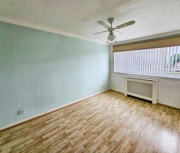 3 bedroom end of terrace house to rent - Photo 5