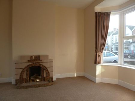 2 bedroom semi-detached house to rent - Photo 3