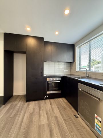 3 Bedroom Townhouse in Petone - Photo 4