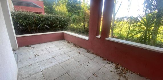 Location Appartement 1 pièce 27m² ARLES 13200 - Photo 2