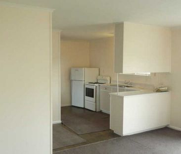 2/8 Dover Street, St Albans, NZ 8052 - Photo 4