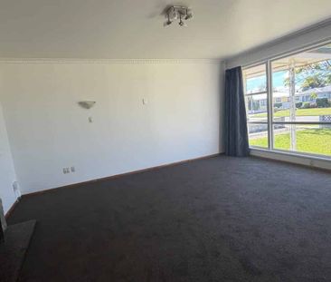 Family home - Photo 2