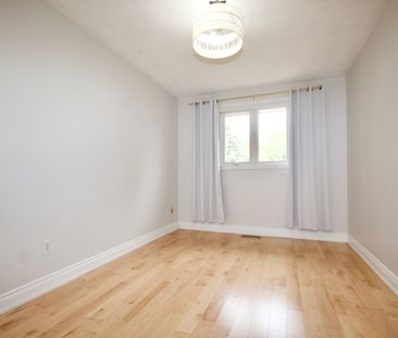 For Lease - 2419 Susquehanna Court, Oakville, Ontario - Photo 2