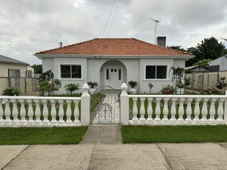 33 White Avenue, Bankstown NSW - Photo 2