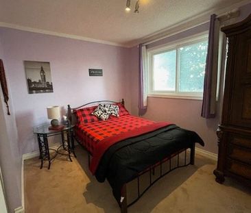 For Lease - 63 Ashford Court, Brampton, Ontario - Photo 3