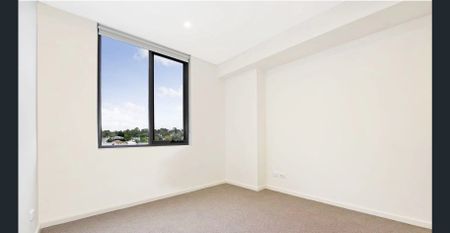 A refreshing on the water living experience with Study + Winter Garden - Photo 4