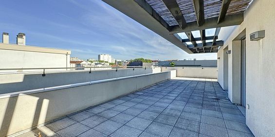 Villeurbanne : Rare T4 avec cuisine équipée, terrasse de 130m² et garages - Photo 3