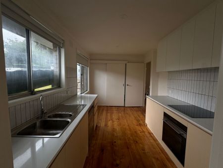 Affordable Living in Gladstone Park - Photo 3