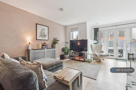 3 bedroom end of terrace house to rent - Photo 3