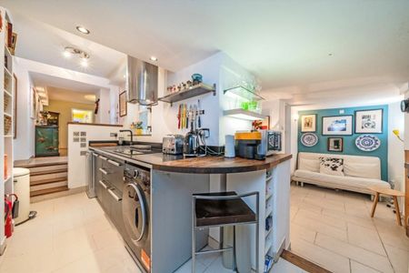 Brunswick Gardens, Kensington, W8 - Photo 4