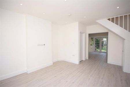 Warren Avenue, Richmond - 3 bedrooms Property for lettings - Chasebuchanan - Photo 5