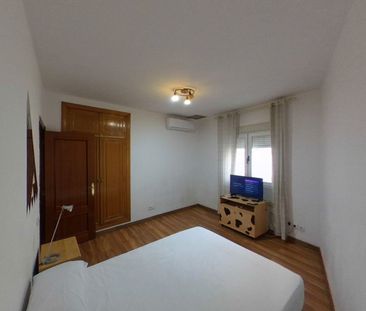 Piso de alquiler en Calle de las Fraguas, Casco Histórico de Barajas - Photo 3