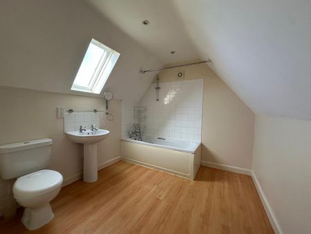 2 bedroom detached house to rent - Photo 4