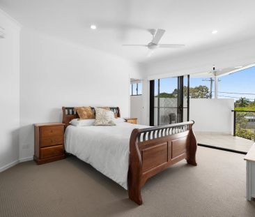 Fully Furnished Modern Town House! - Photo 4