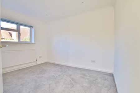 3 bedroom detached bungalow to rent - Photo 5