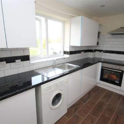 1 bedroom property to rent in Dagenham - Photo 1