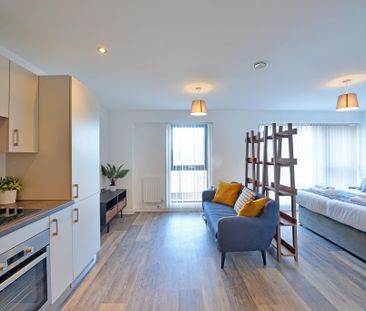 Studio to rent - Photo 1