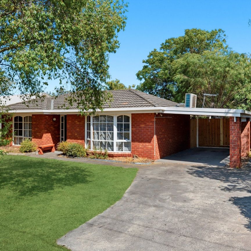 Thinking of selling? Contact our agent - Photo 1