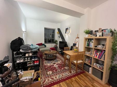 Stoke Newington Road, London - Photo 2