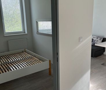 Pronájem bytu 2+kk • 45 m² bez realitkyV Bytovkách, Praha - Uhříněves - Fotografie 5