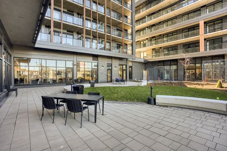 Luxo Place - Ottawa’s Ultimate Luxury Rental with Unmatched Amenities - Photo 2